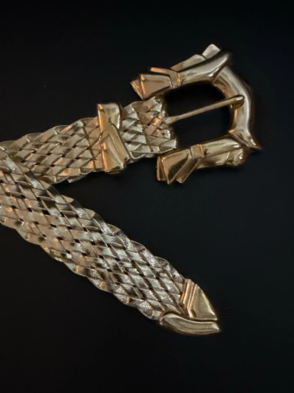 Vintage 80s Bright Gold Woven Mesh Statement Belt